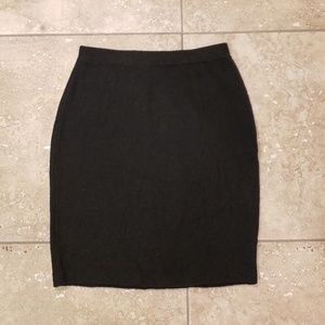 Never worn St John knit skirt sz 4